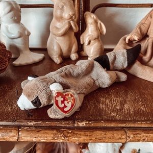 Ringo the raccoon Ty beanie babies